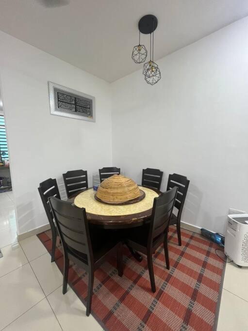 Hadeerna Homestay - Double Storey Terrace Chemor Kültér fotó